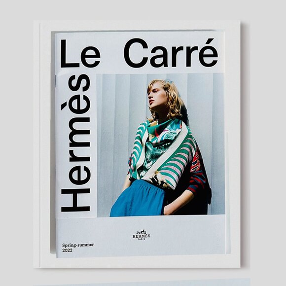 Hermes Set of 5 Le Monde D'Hermès Catalogs + Authentic Hermès Gift Bag - Picture 5 of 6